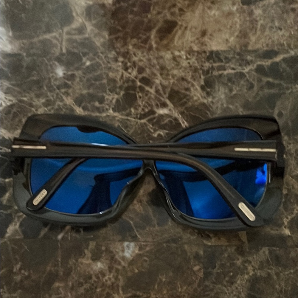 Tom Ford Black Chunky Oversized Sunglasses - Picture 2 of 6